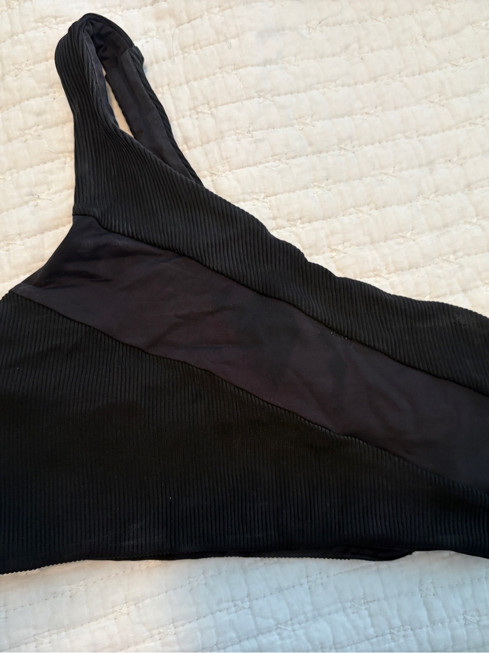l*space Black Ribbed One-Shoulder Crop